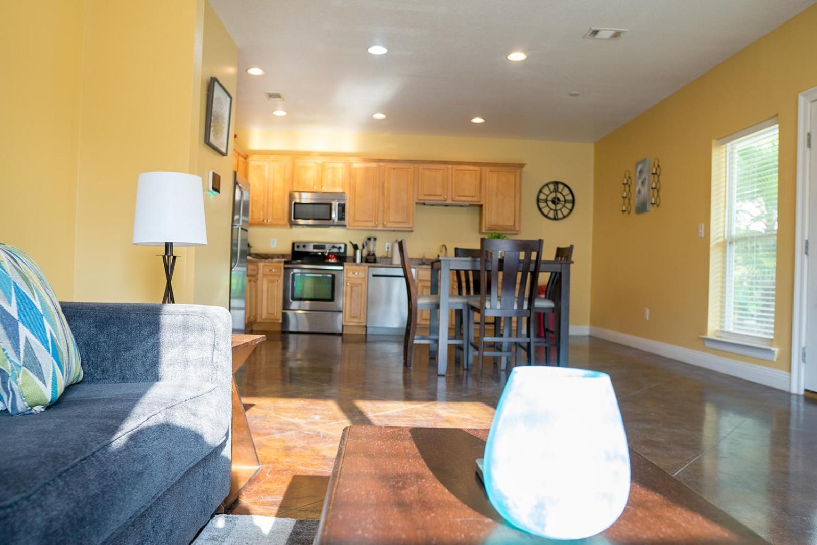 Serene 3Br Apartment 4Tvs Free Wi-Fi & Parking -E- Moss Point Exterior foto