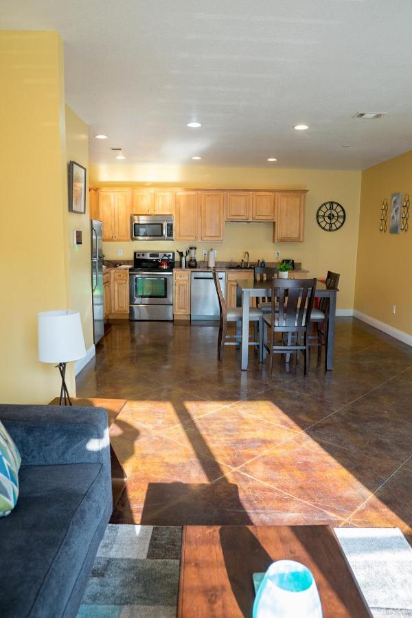 Serene 3Br Apartment 4Tvs Free Wi-Fi & Parking -E- Moss Point Exterior foto