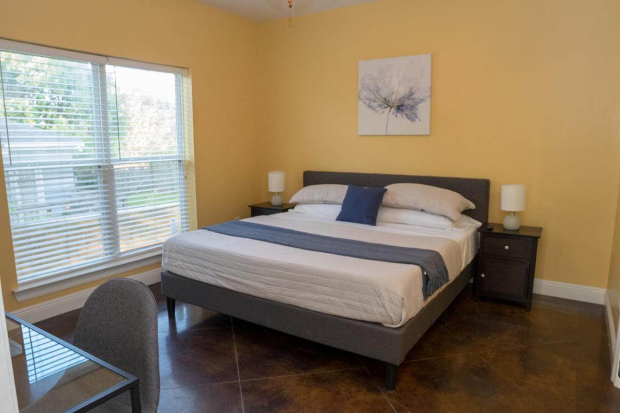 Serene 3Br Apartment 4Tvs Free Wi-Fi & Parking -E- Moss Point Exterior foto