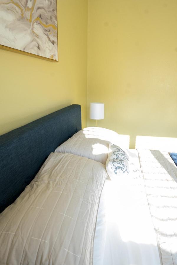 Serene 3Br Apartment 4Tvs Free Wi-Fi & Parking -E- Moss Point Exterior foto